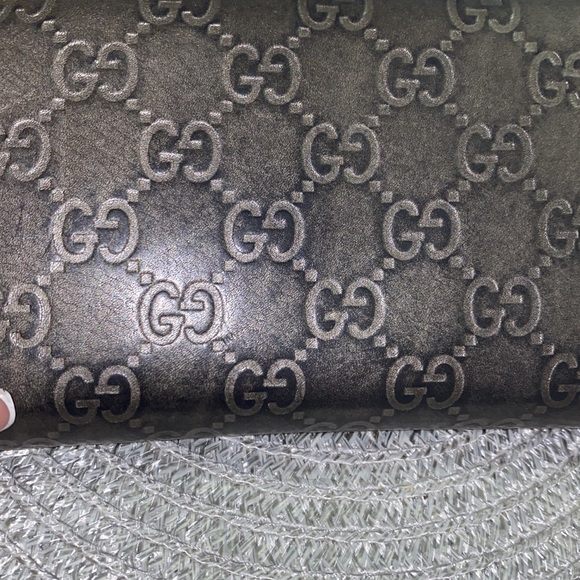 SOLD - Gucci Guccissima Metallic Zip-around Wallet - Picture 3 of 12